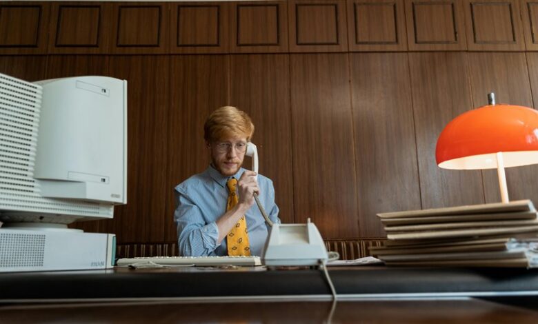 telecommunication contact numbers listed